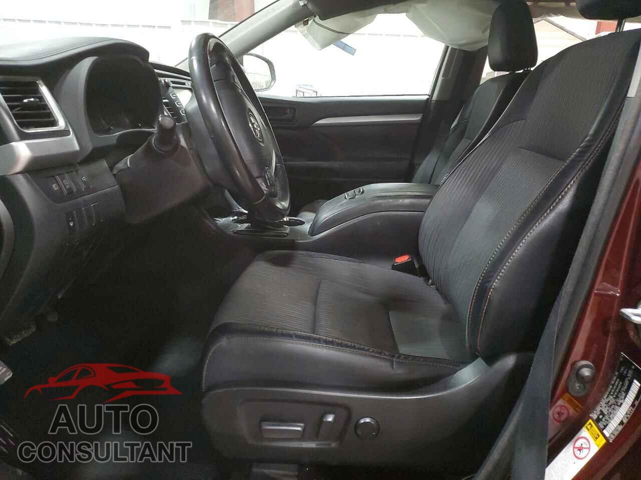 TOYOTA HIGHLANDER 2018 - 5TDBZRFH9JS888052