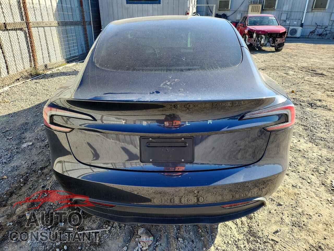 TESLA MODEL 3 2024 - 5YJ3E1EA4RF744091