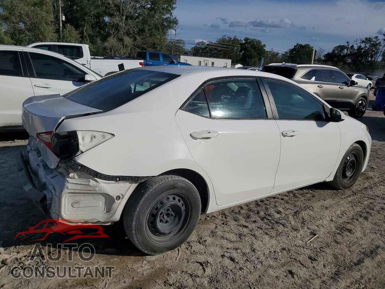 TOYOTA COROLLA 2015 - 2T1BURHEXFC330065
