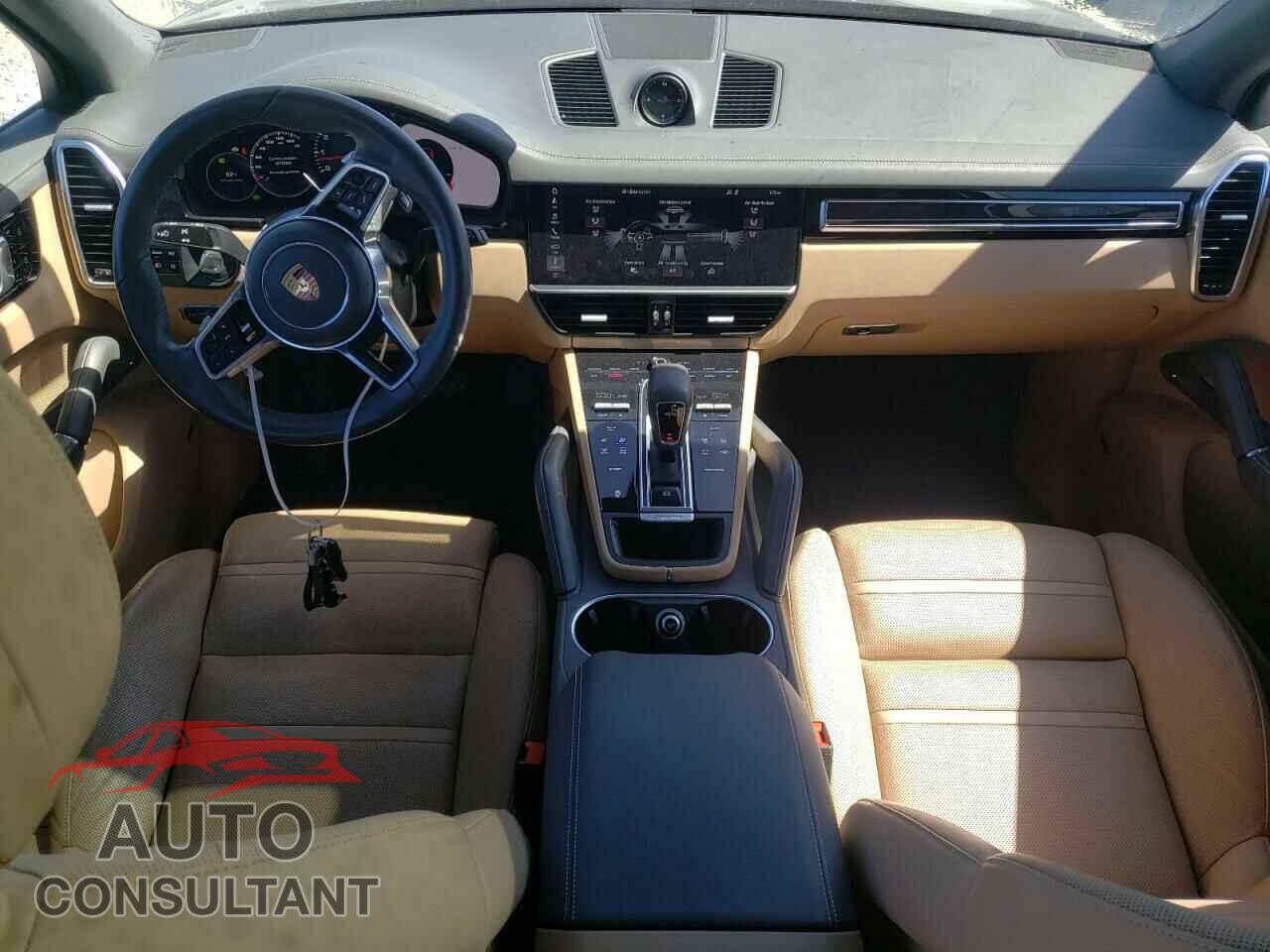 PORSCHE CAYENNE 2019 - WP1AA2AYXKDA09607
