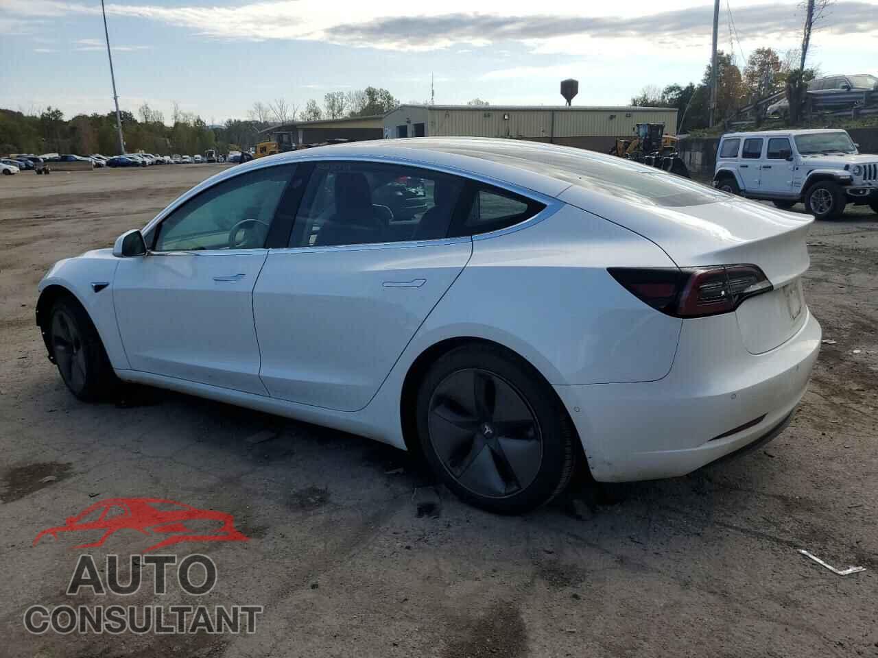 TESLA MODEL 3 2018 - 5YJ3E1EB7JF120623