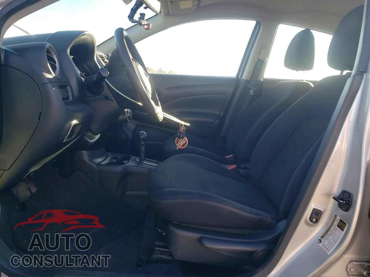 NISSAN VERSA 2012 - 3N1CN7AP7CL944732