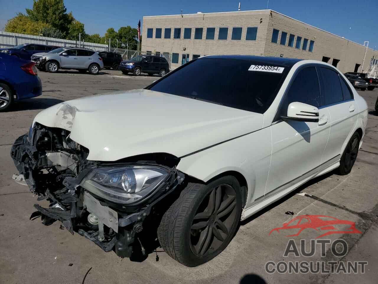 MERCEDES-BENZ C-CLASS 2012 - WDDGF8BB5CR228964