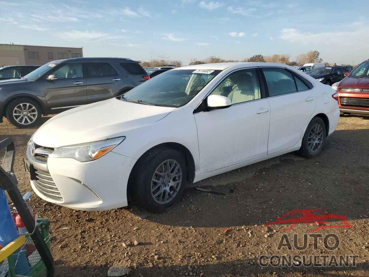 TOYOTA CAMRY 2015 - 4T4BF1FK4FR453403