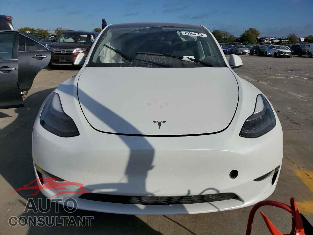 TESLA MODEL Y 2023 - 7SAYGAEE5PF594317