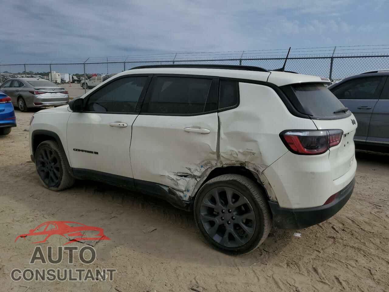 JEEP COMPASS 2021 - 3C4NJCEB7MT550142