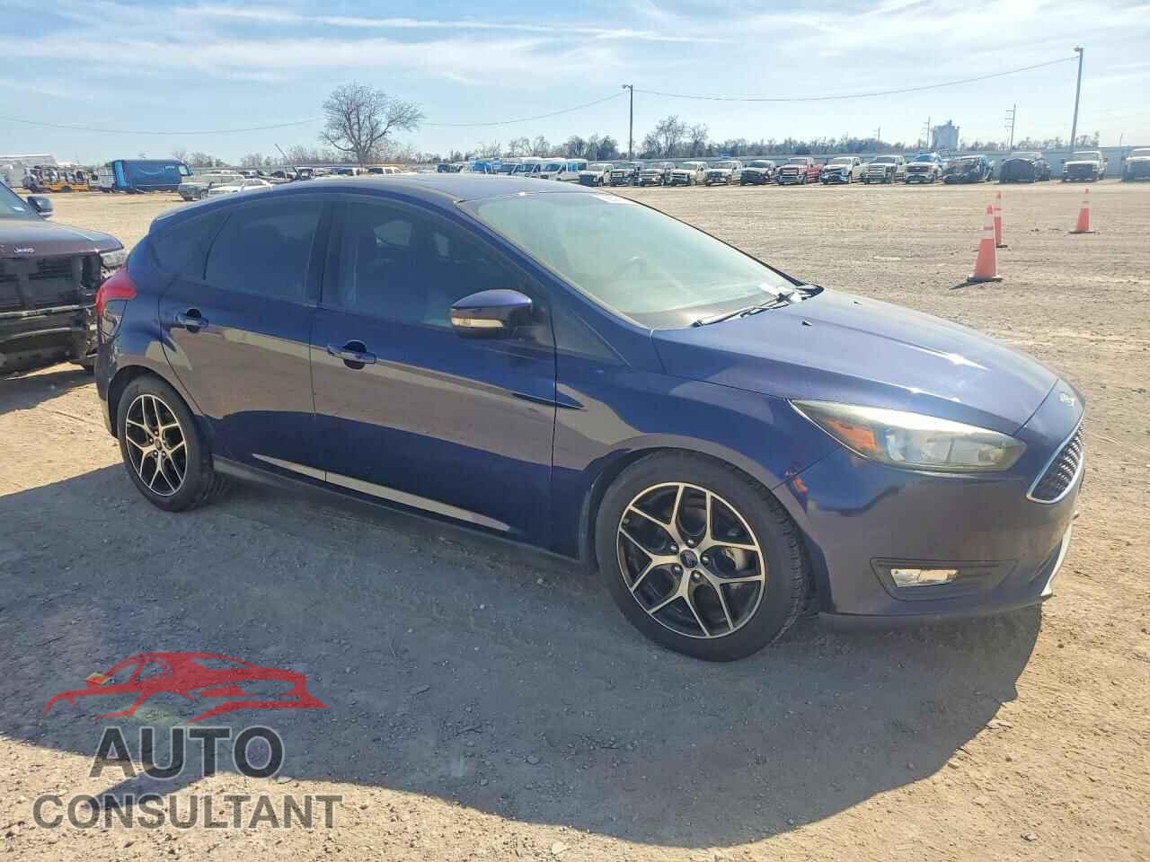 FORD FOCUS 2017 - 1FADP3M26HL342157