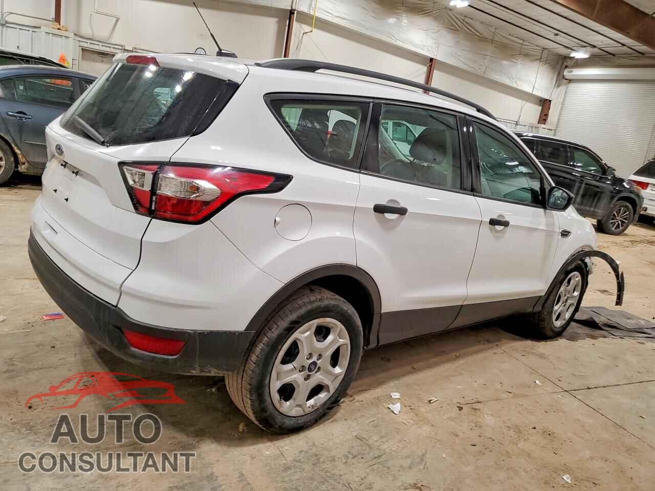 FORD ESCAPE 2017 - 1FMCU0F71HUC45170