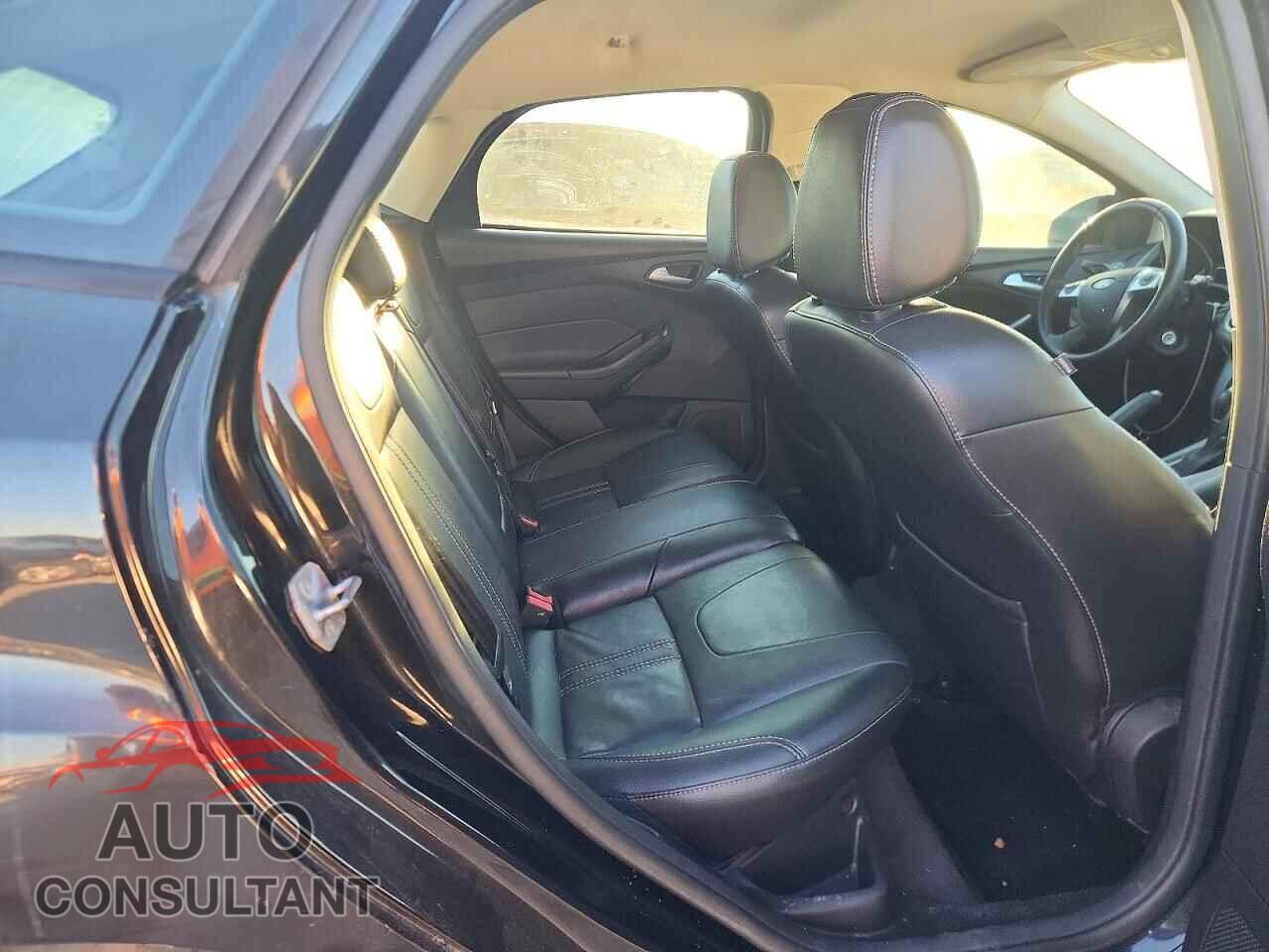 FORD FOCUS 2014 - 1FADP3K21EL183322