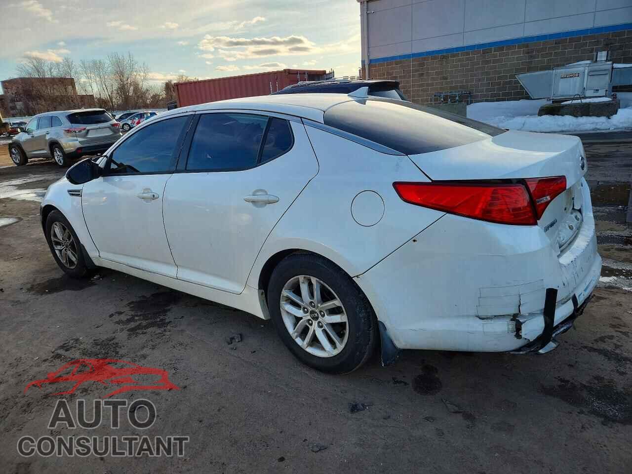 KIA OPTIMA 2011 - KNAGM4A77B5157114