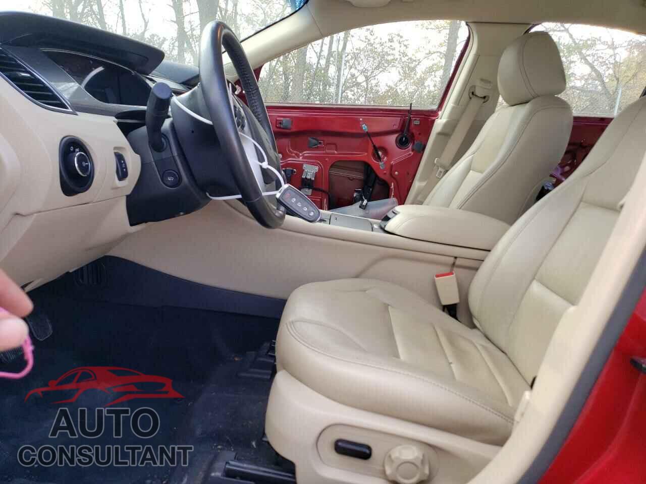 FORD TAURUS 2017 - 1FAHP2E80HG123623