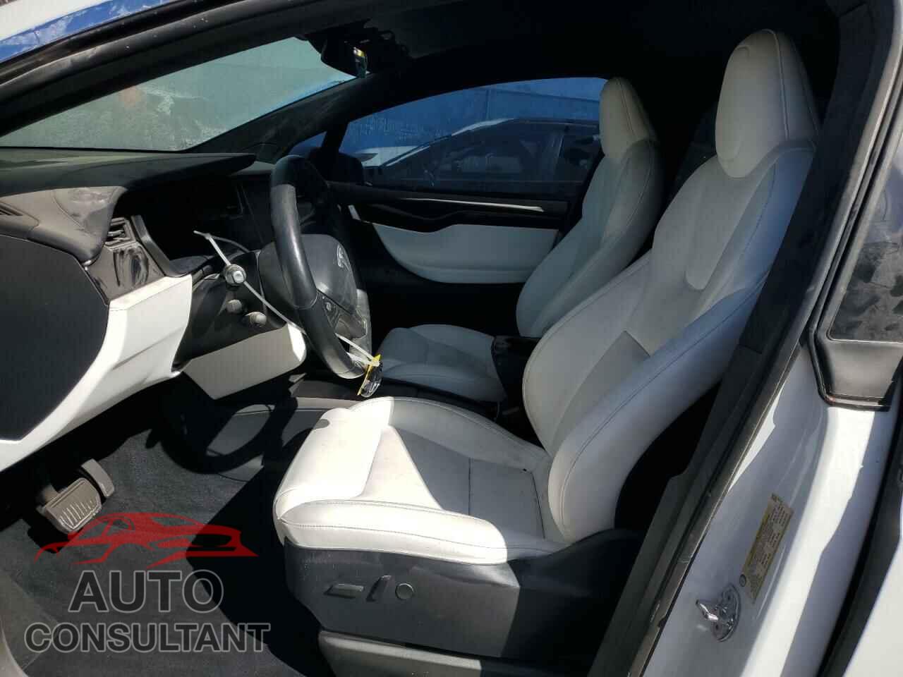 TESLA MODEL X 2020 - 5YJXCBE25LF281116