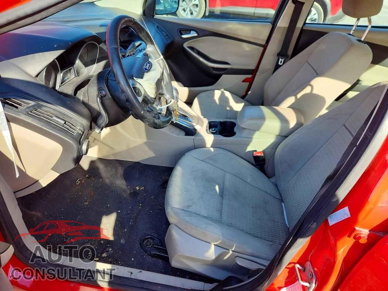 FORD FOCUS 2012 - 1FAHP3H28CL191911
