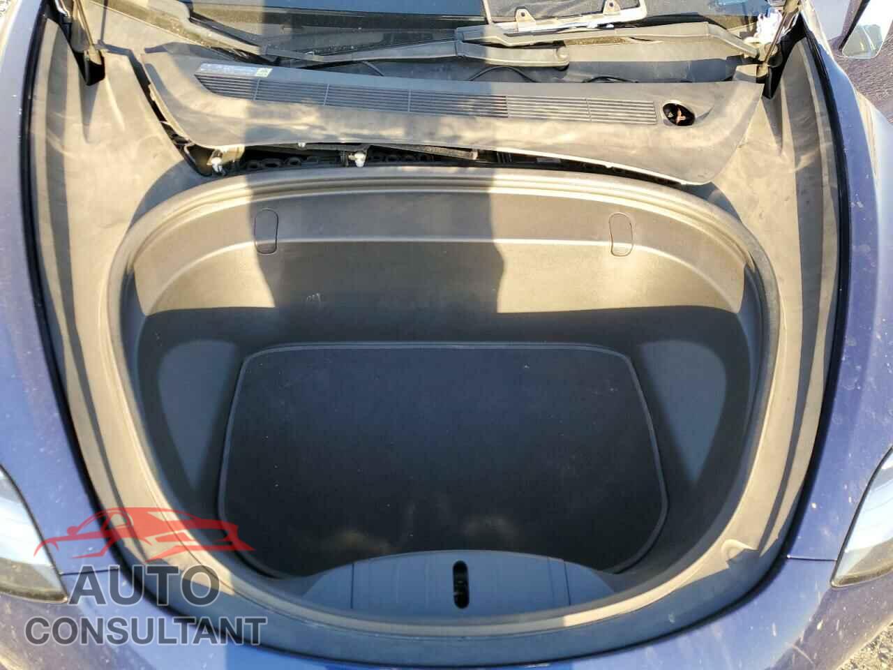 TESLA MODEL 3 2018 - 5YJ3E1EA6JF050037