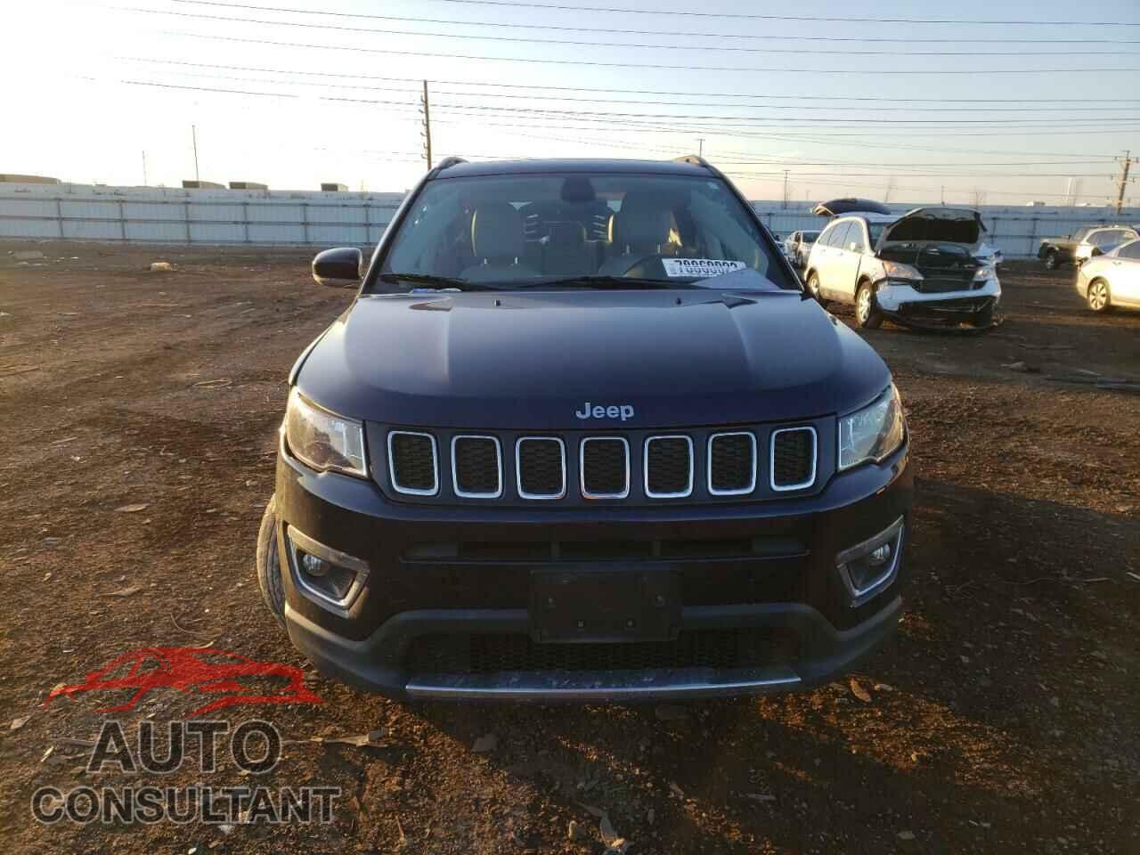 JEEP COMPASS 2018 - 3C4NJDCB5JT201579