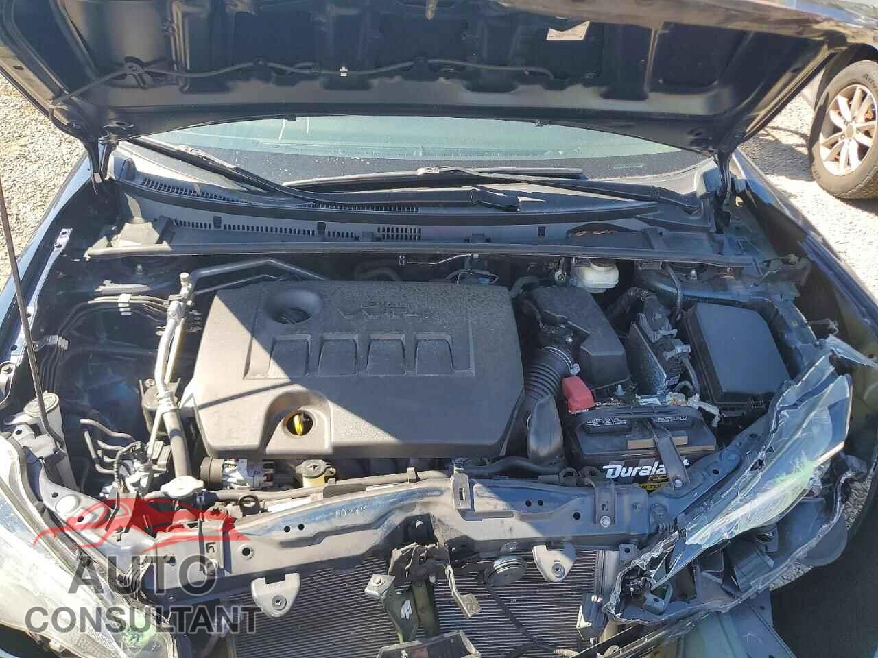TOYOTA COROLLA 2018 - 5YFBURHEXJP835614