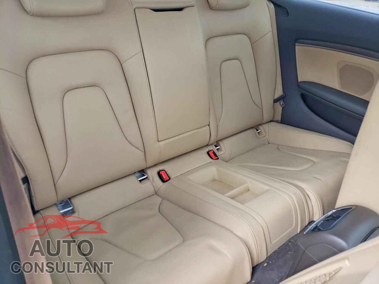 AUDI A5 2014 - WAUCFAFR4EA053659
