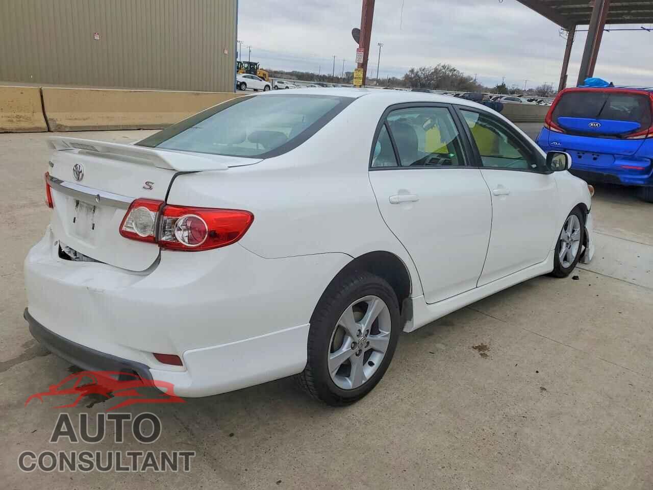 TOYOTA COROLLA 2013 - 2T1BU4EEXDC090293
