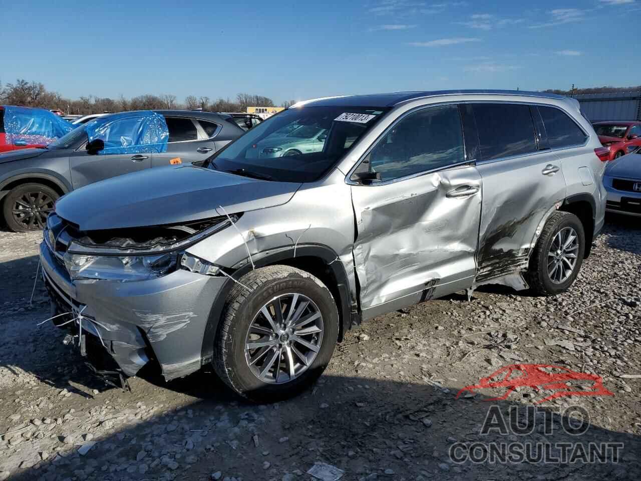 TOYOTA HIGHLANDER 2018 - 5TDJZRFHXJS554608