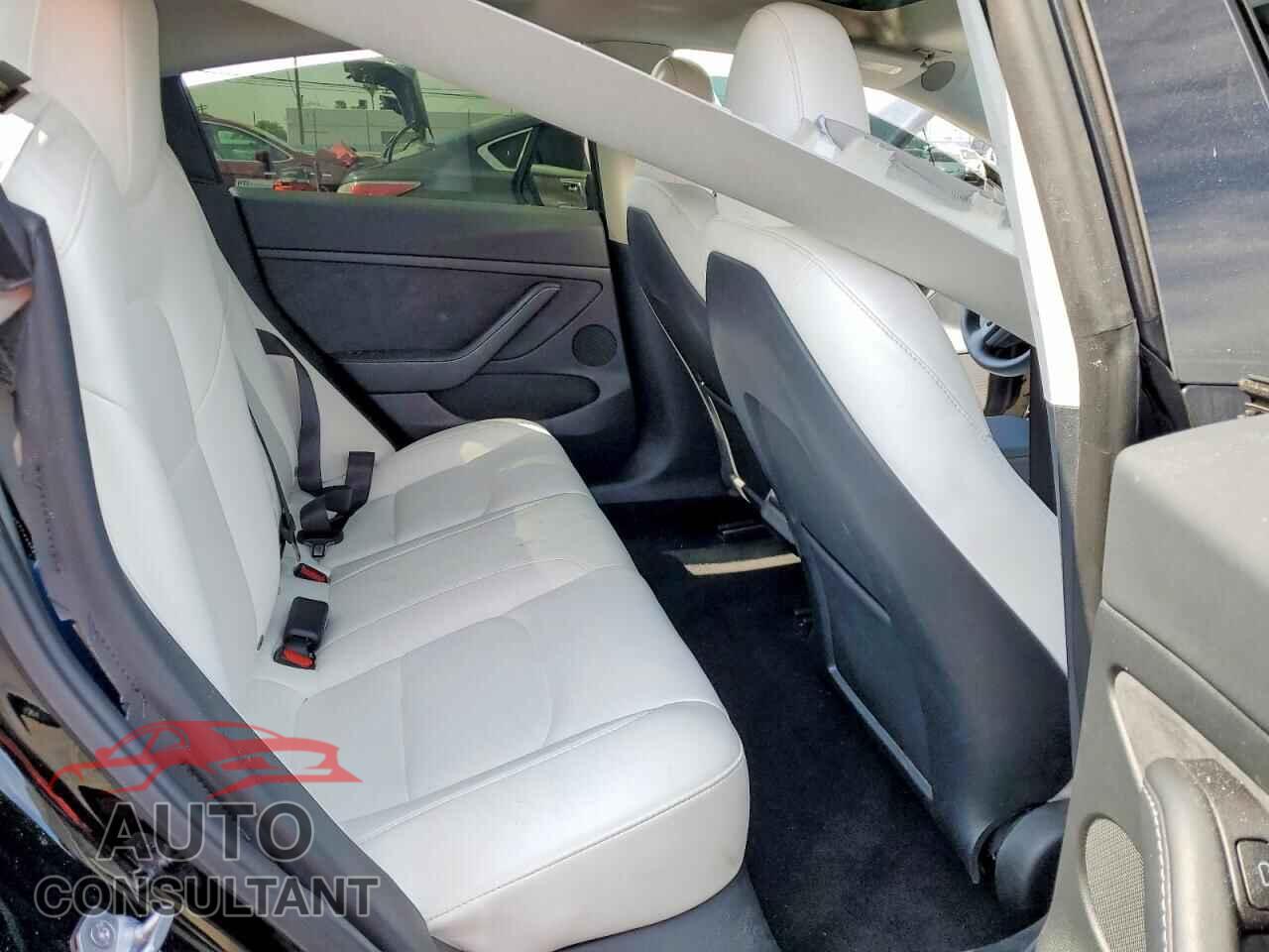 TESLA MODEL 3 2023 - 5YJ3E1EAXPF663884