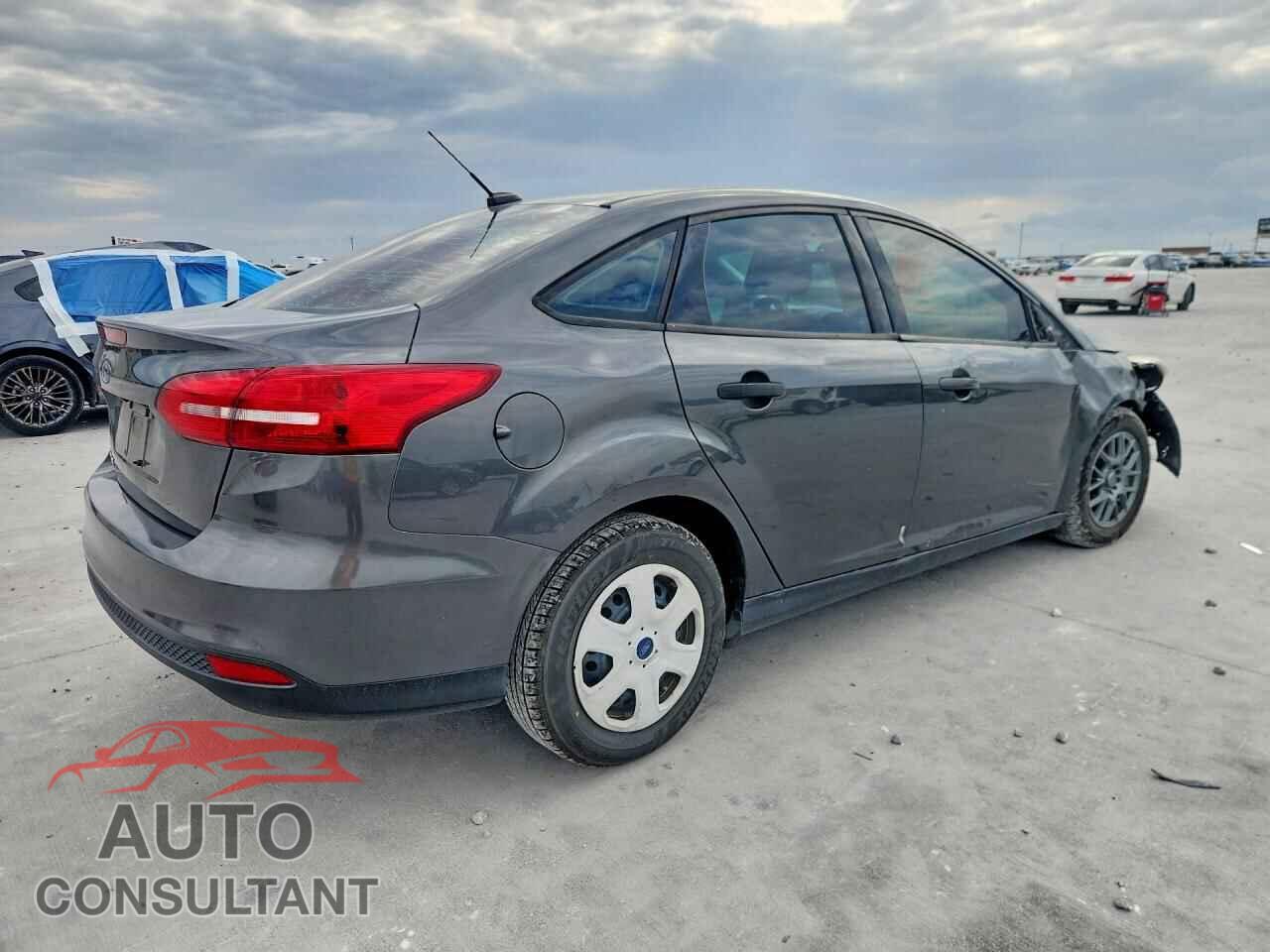 FORD FOCUS 2017 - 1FADP3E21HL324289