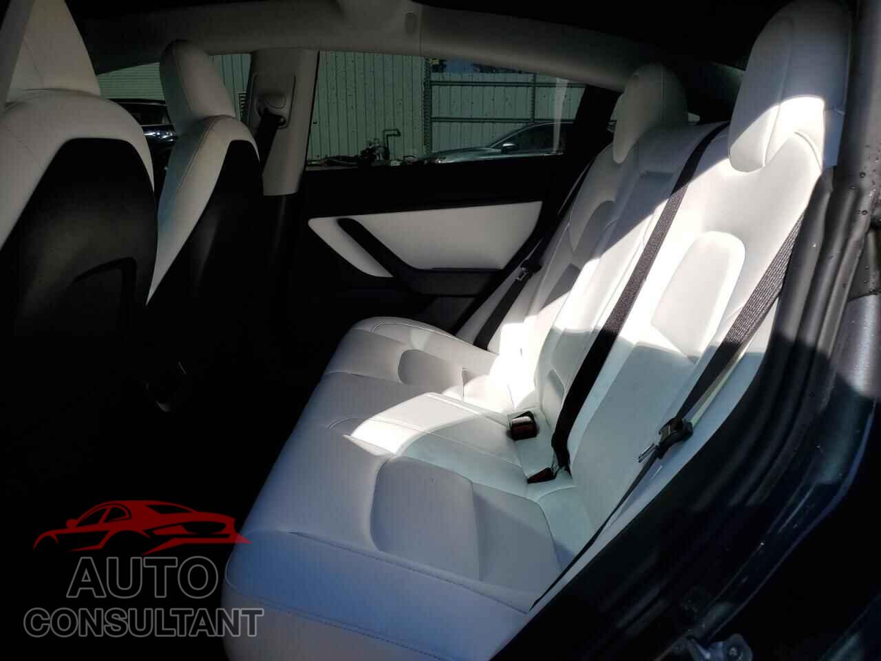 TESLA MODEL 3 2019 - 5YJ3E1EB0KF465204