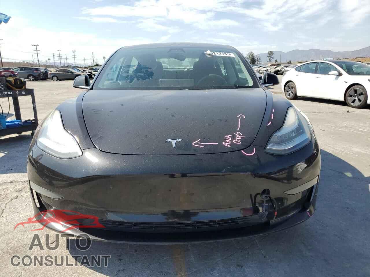 TESLA MODEL 3 2019 - 5YJ3E1EB2KF434407