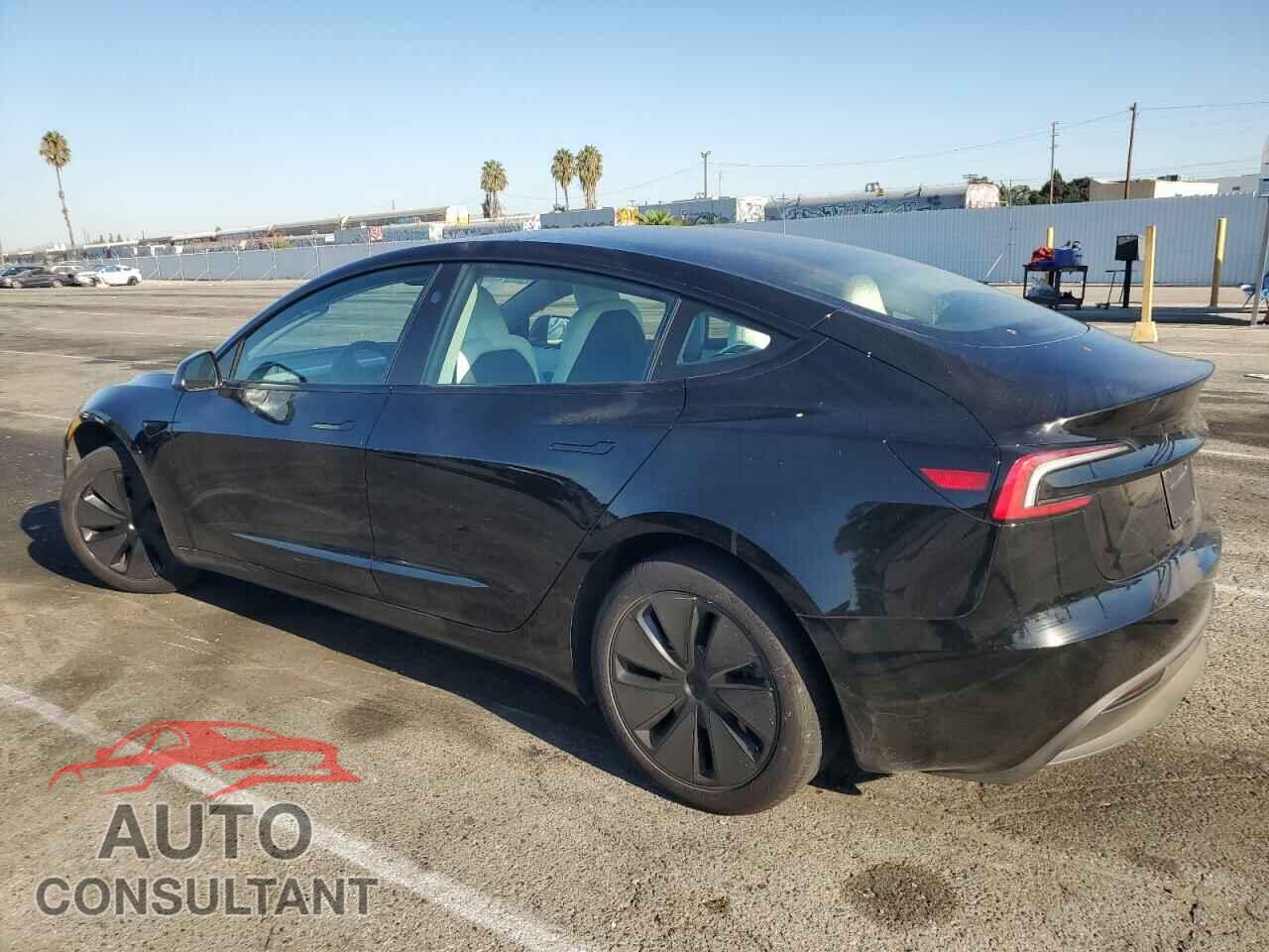 TESLA MODEL 3 2024 - 5YJ3E1EA2RF778692
