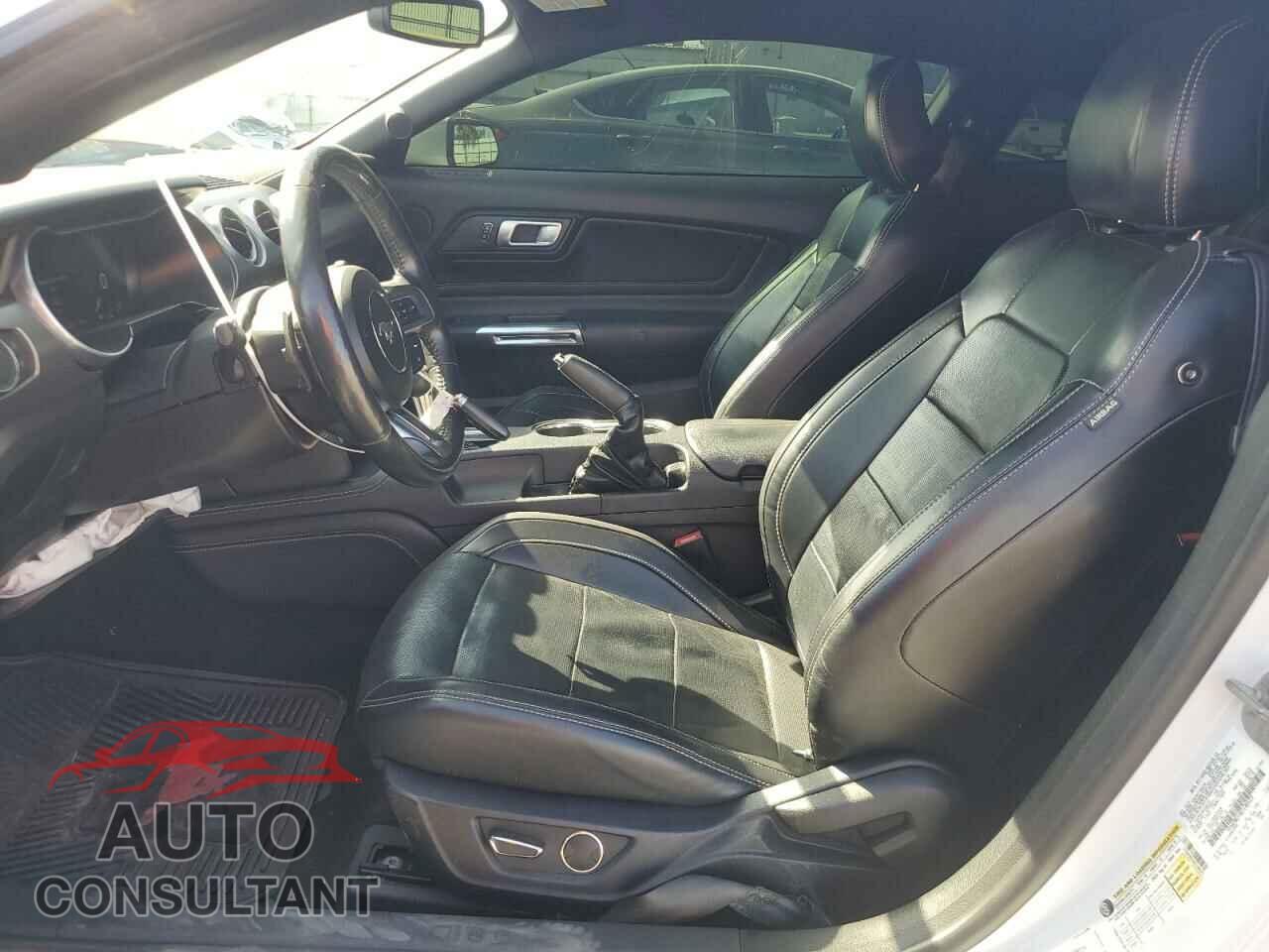 FORD MUSTANG 2019 - 1FA6P8CF4K5188523