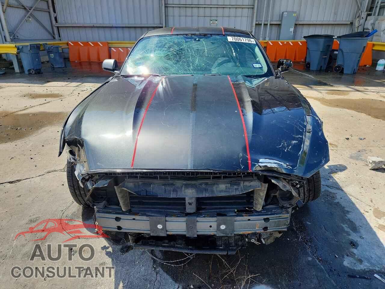 FORD MUSTANG 2017 - 1FA6P8TH2H5358257