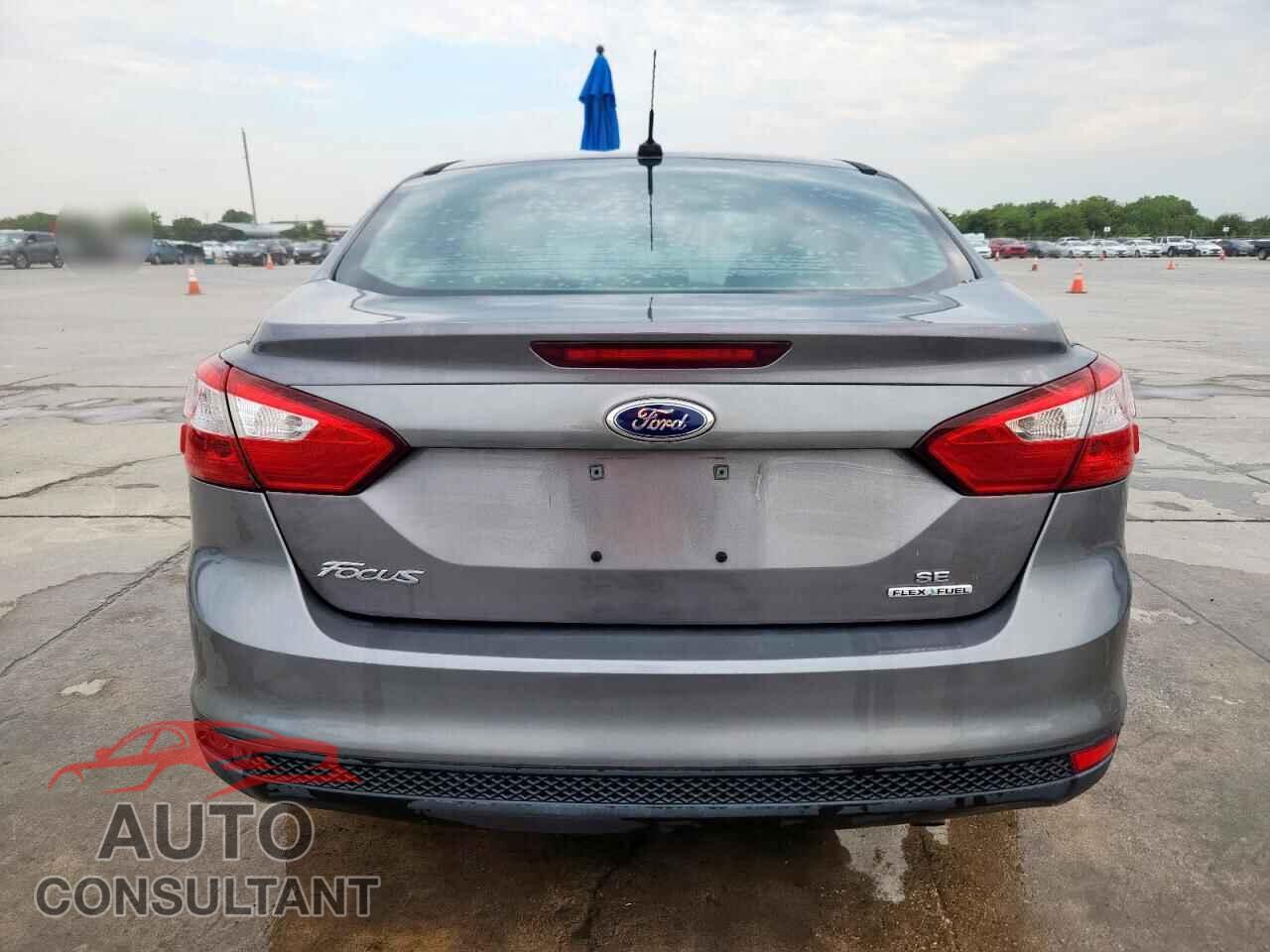 FORD FOCUS 2014 - 1FADP3F26EL174982