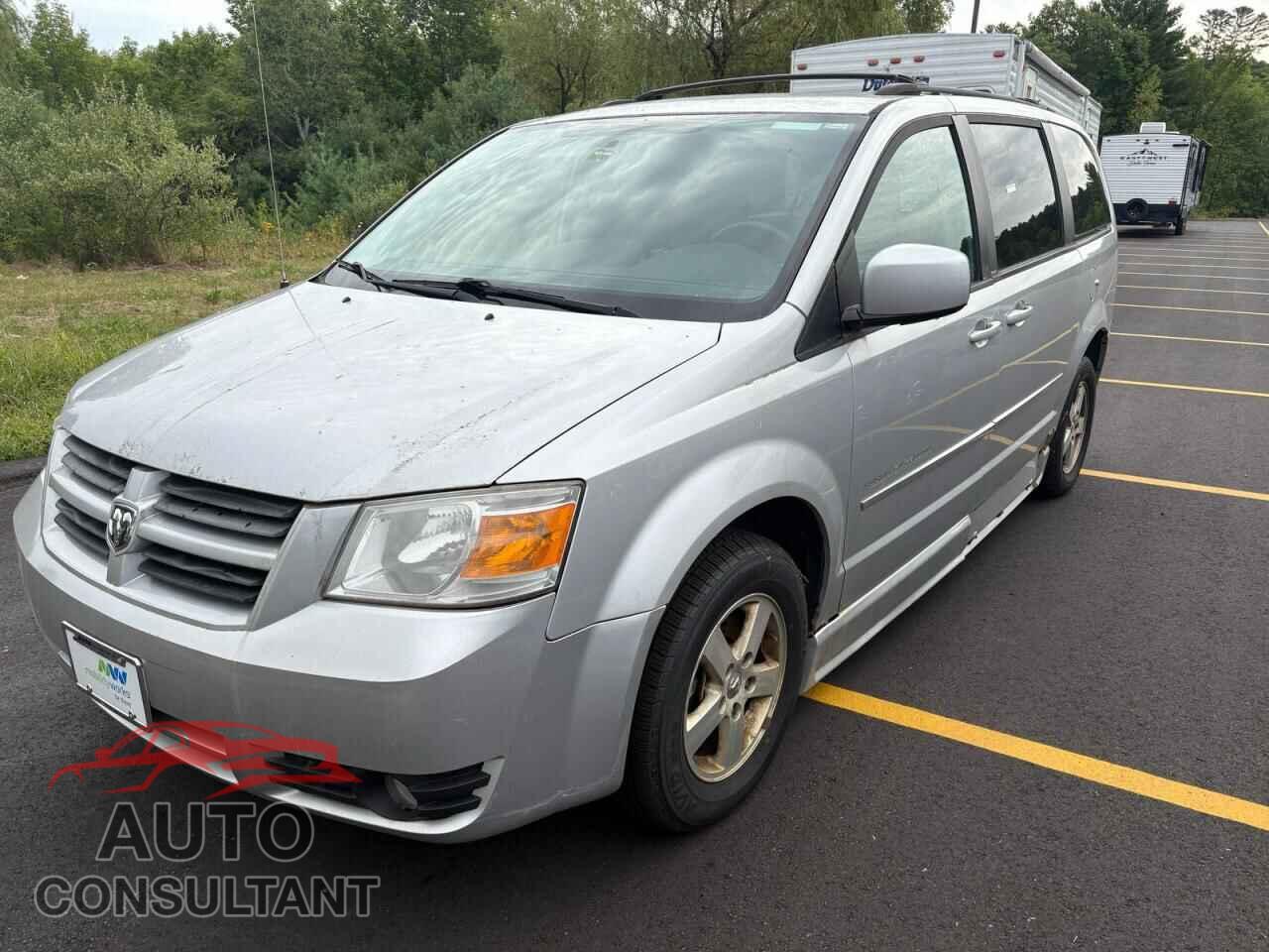 DODGE CARAVAN 2010 - 2D4RN5D12AR129716