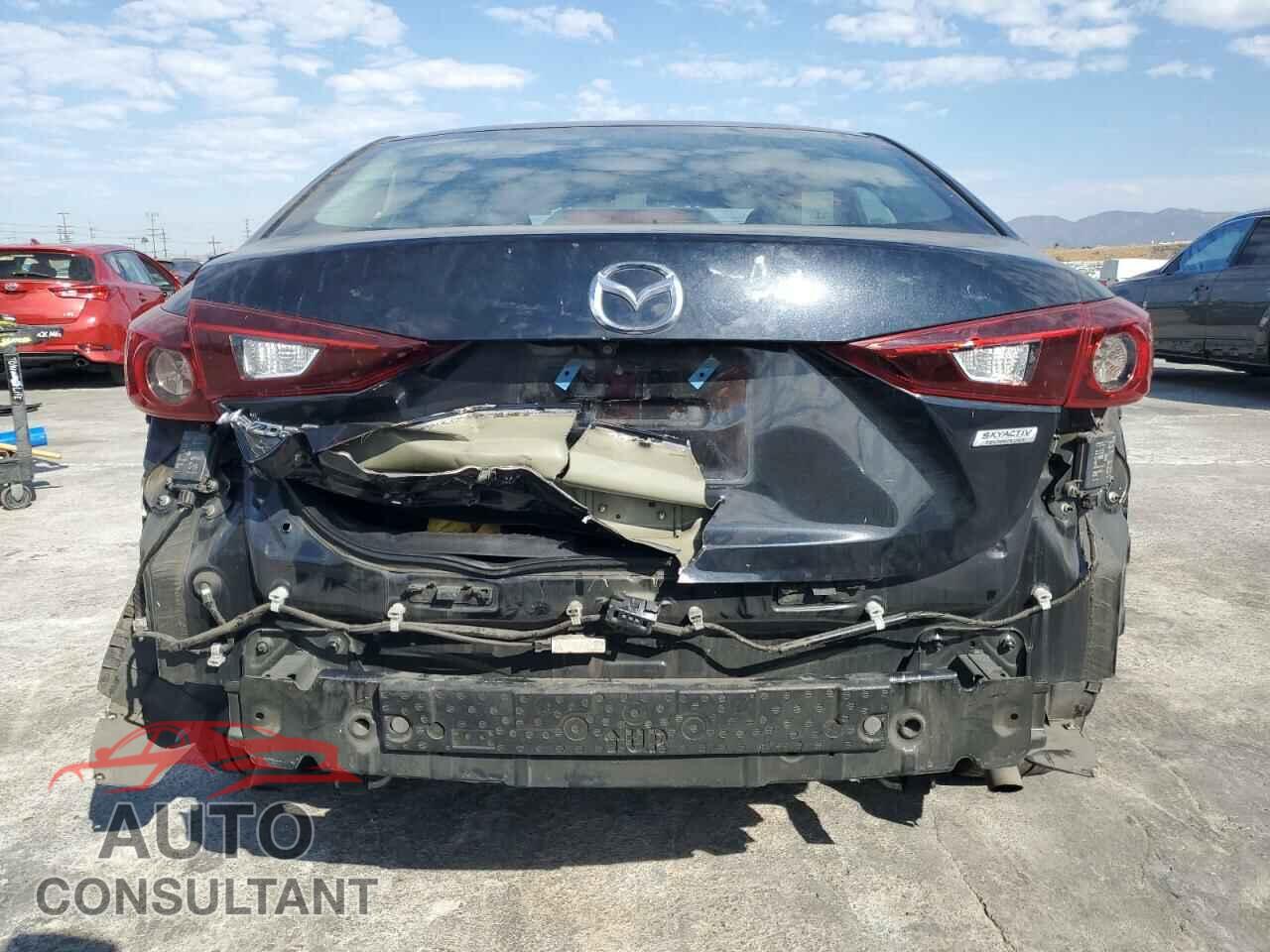 MAZDA 3 2017 - 3MZBN1V75HM119416