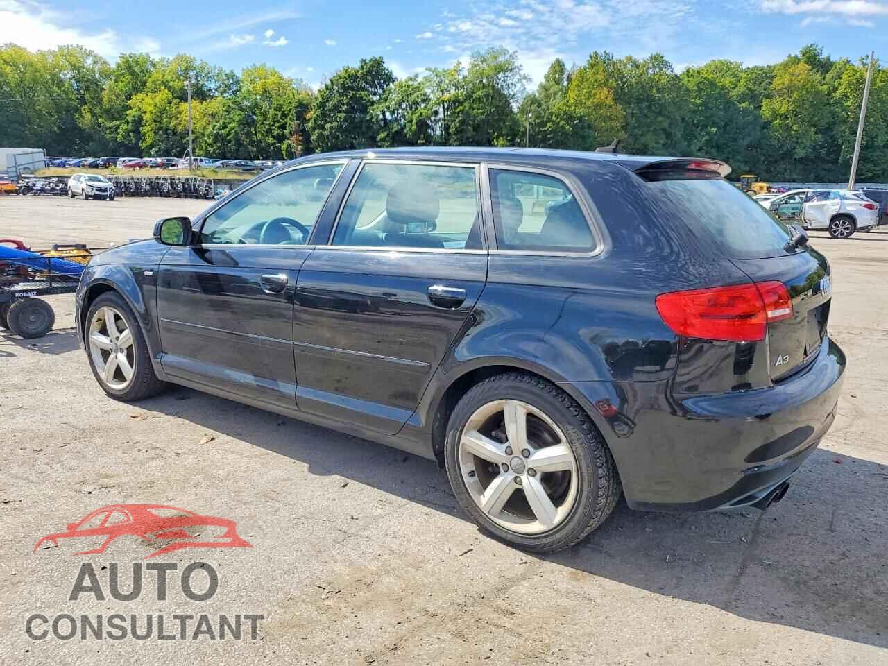 AUDI A3 2012 - WAUMFAFM2CA118580