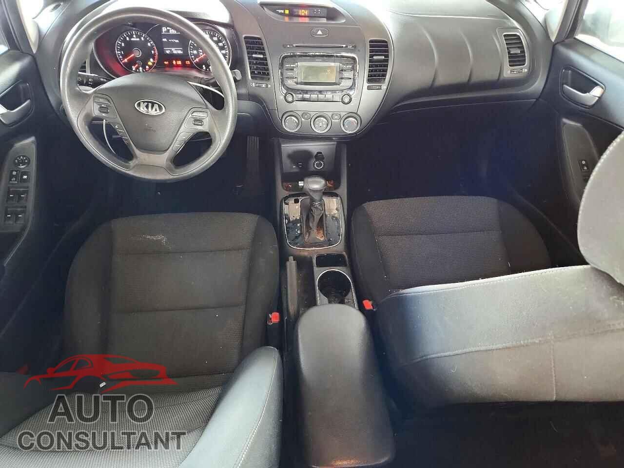 KIA FORTE 2017 - 3KPFK4A73HE037943