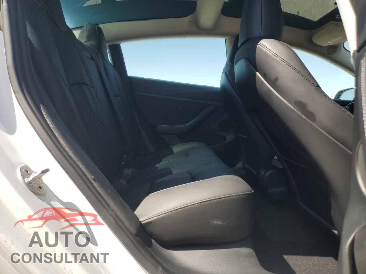 TESLA MODEL 3 2023 - 5YJ3E1EA4PF585649