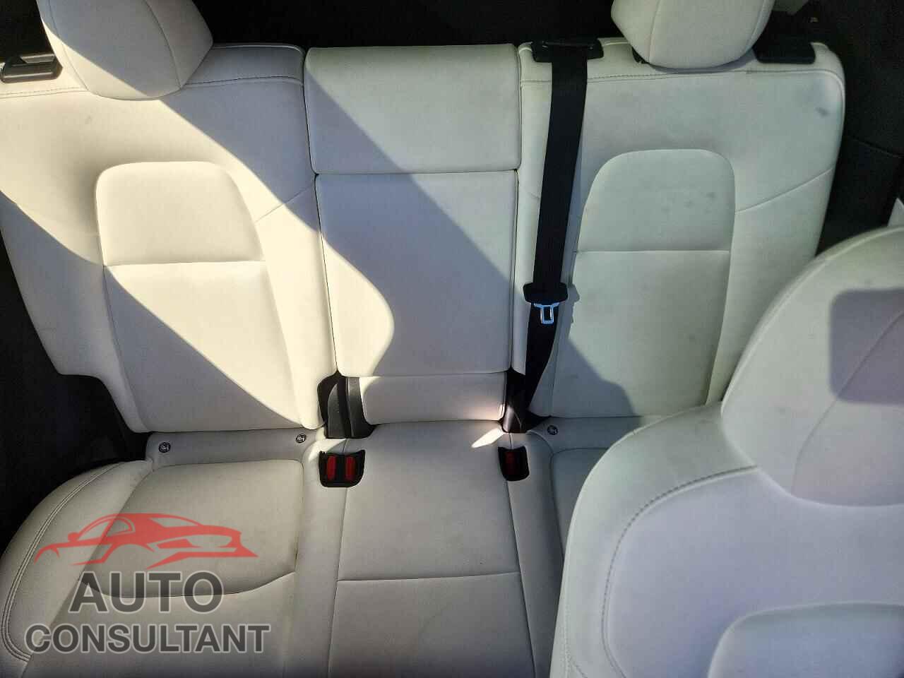 TESLA MODEL Y 2022 - 7SAYGDEE2NF439190