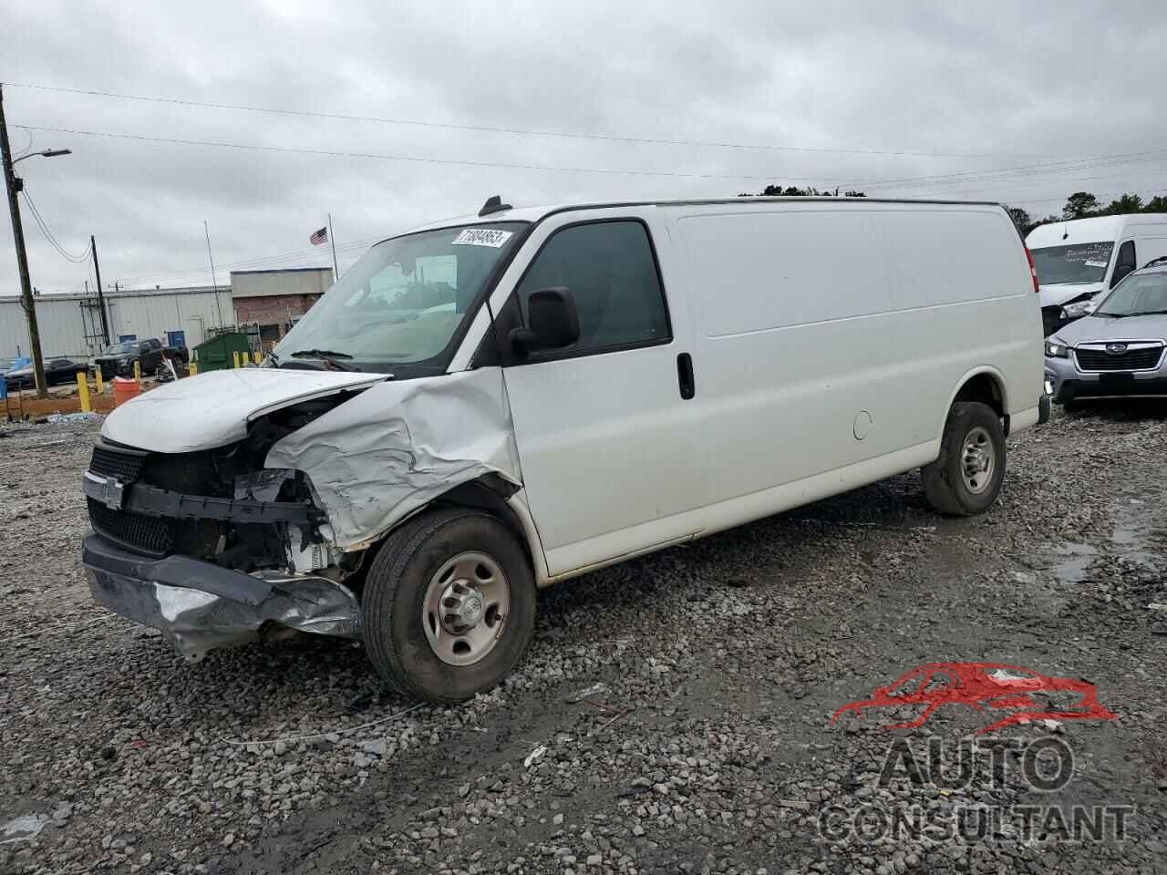 CHEVROLET EXPRESS 2018 - 1GCWGBFP3J1339336