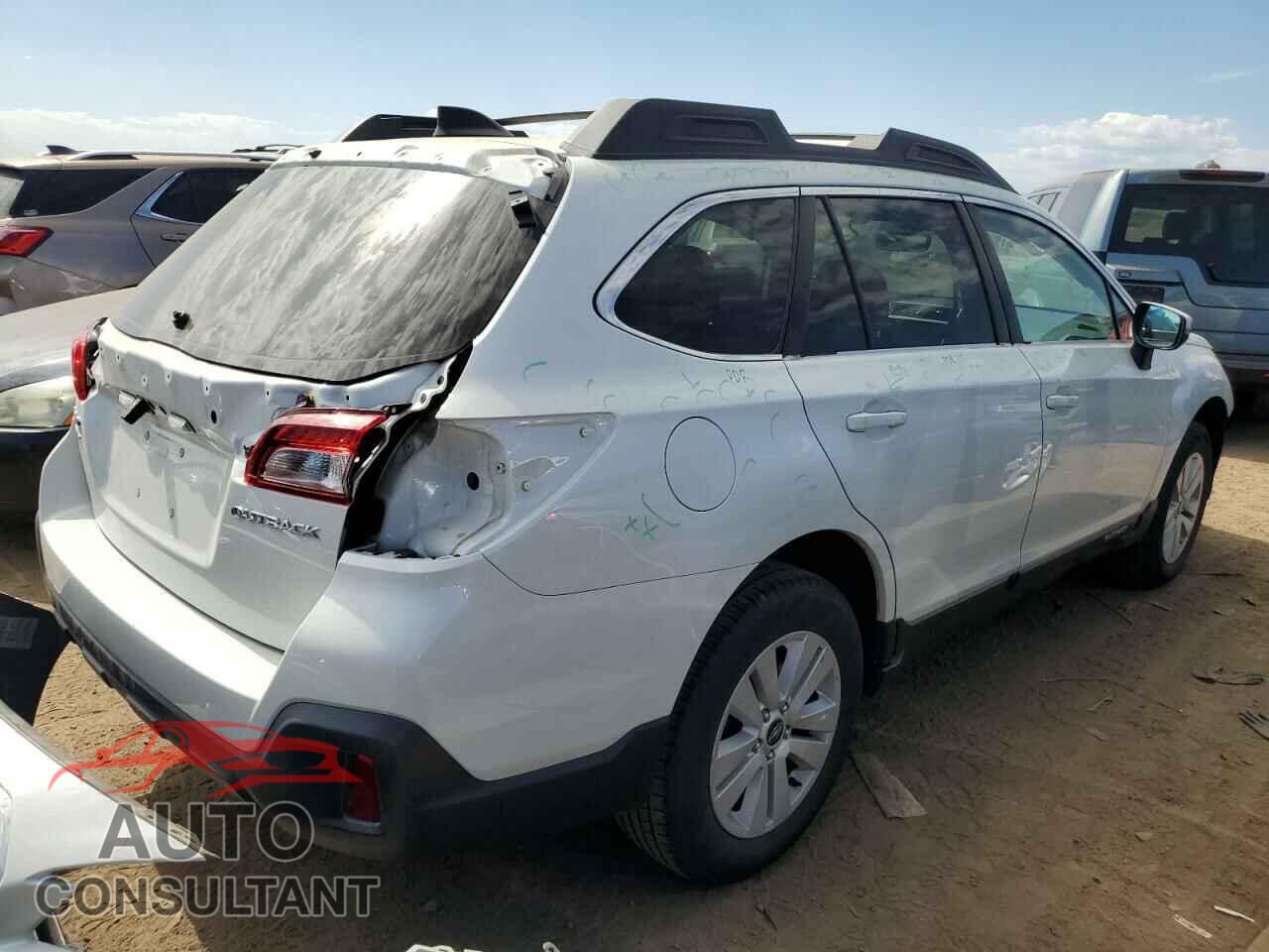 SUBARU OUTBACK 2018 - 4S4BSAFC5J3322641