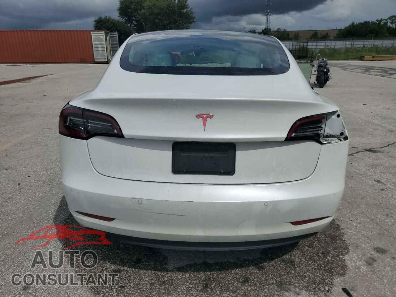TESLA MODEL 3 2020 - 5YJ3E1EA6LF769923