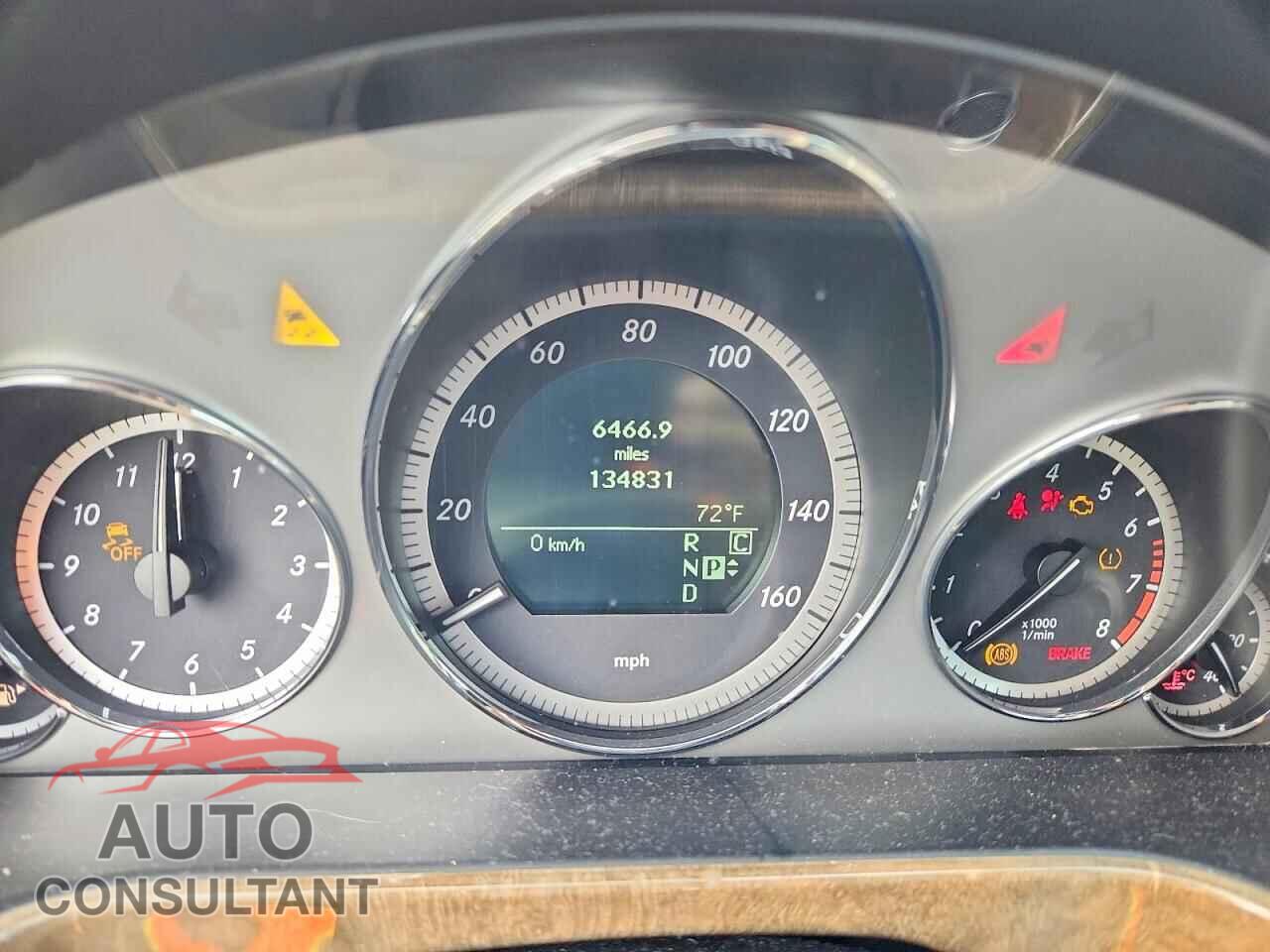 MERCEDES-BENZ E-CLASS 2010 - WDDHF8HB2AA072860