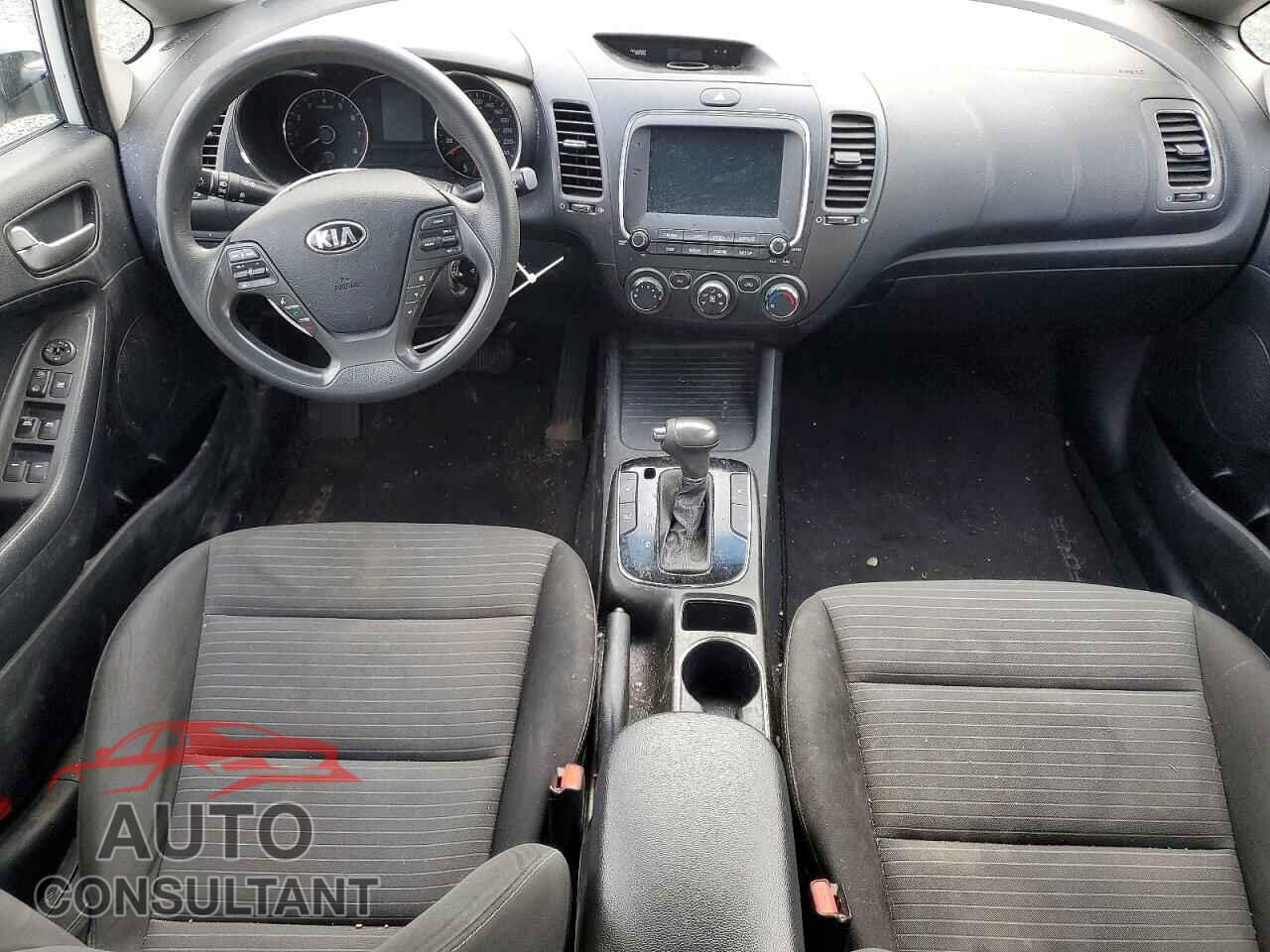 KIA FORTE 2017 - 3KPFL4A77HE036470