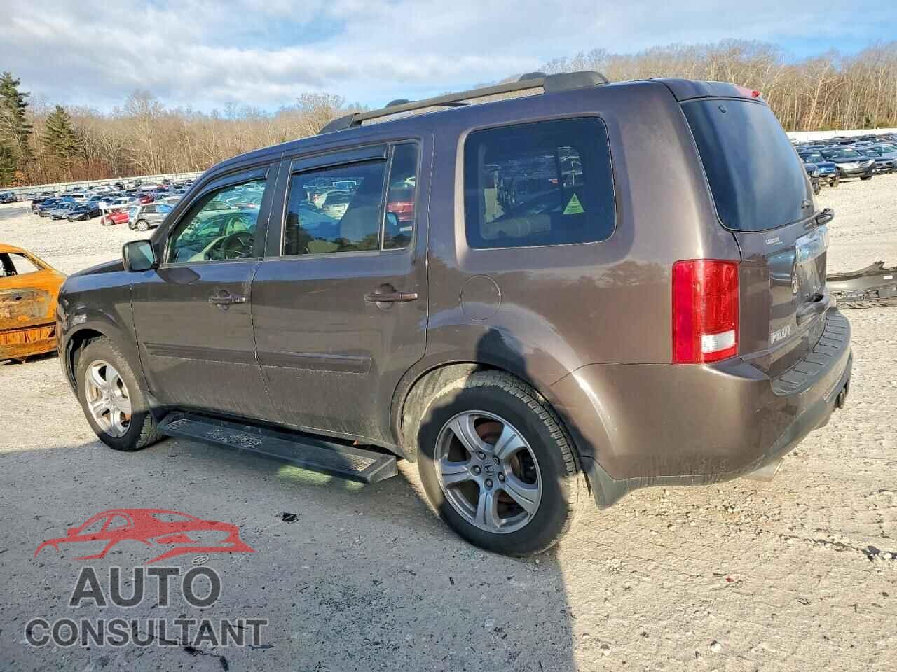 HONDA PILOT 2013 - 5FNYF4H73DB003184