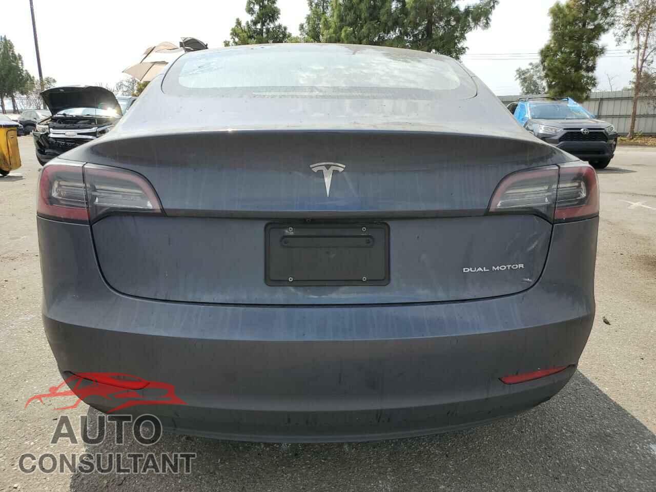 TESLA MODEL 3 2020 - 5YJ3E1EB1LF651917