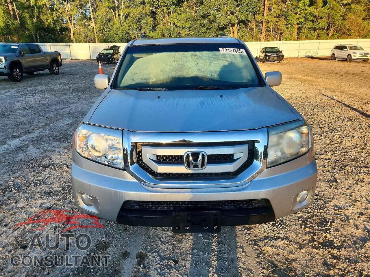 HONDA PILOT 2011 - 5FNYF4H94BB018680