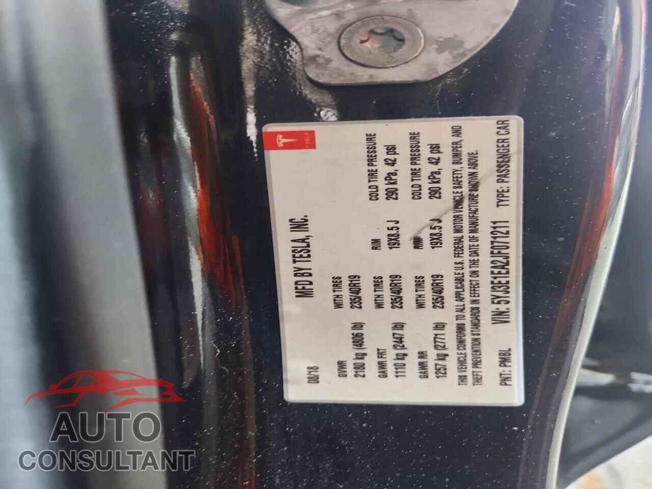 TESLA MODEL 3 2018 - 5YJ3E1EA2JF071211