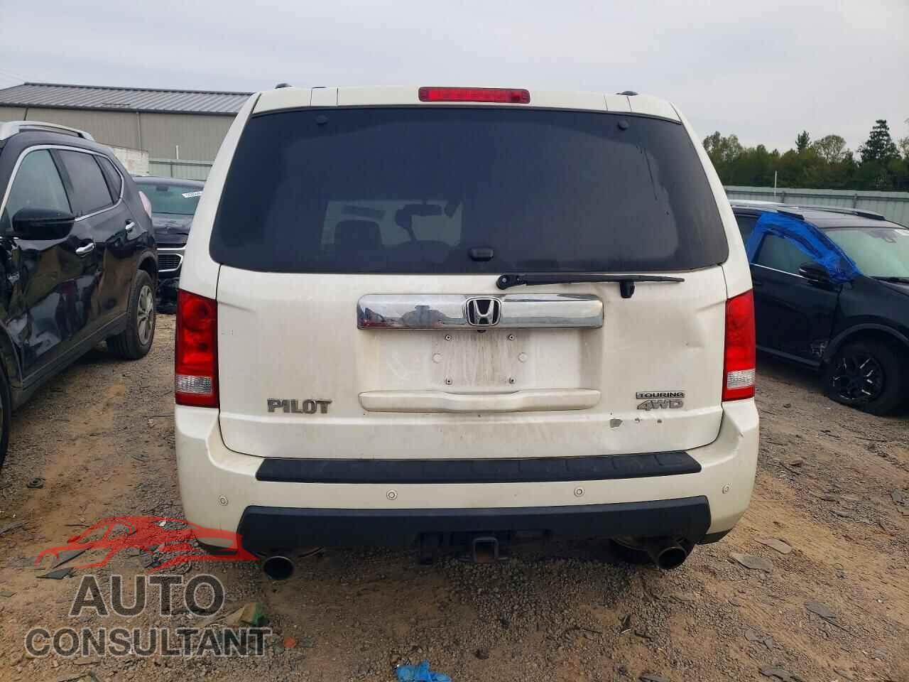 HONDA PILOT 2011 - 5FNYF4H92BB005877
