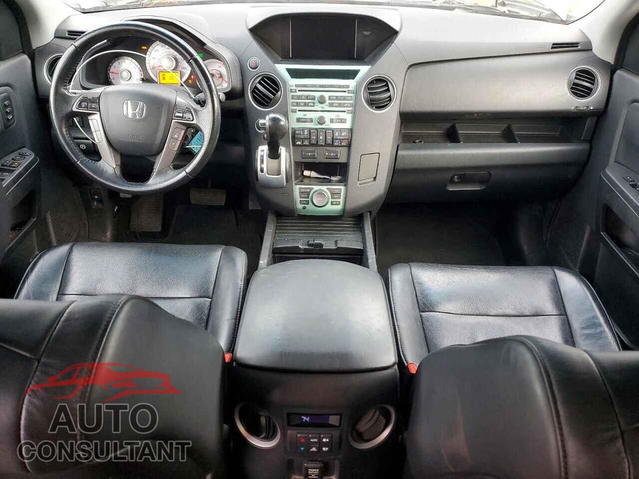 HONDA PILOT 2011 - 5FNYF4H95BB015397