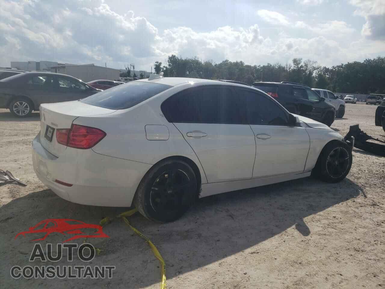 BMW 3 SERIES 2013 - WBA3B1C53DK129913