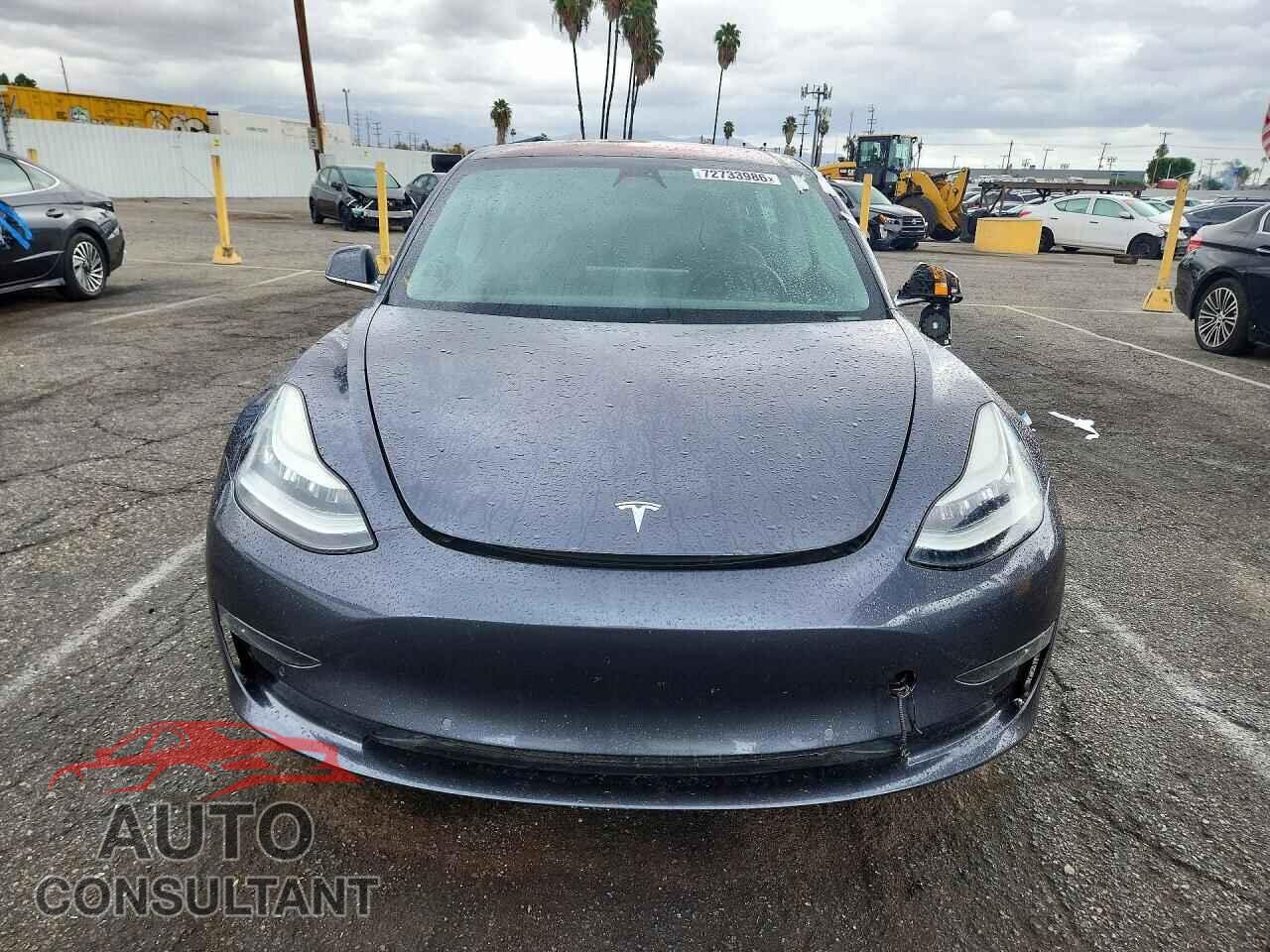 TESLA MODEL 3 2018 - 5YJ3E1EBXJF130790